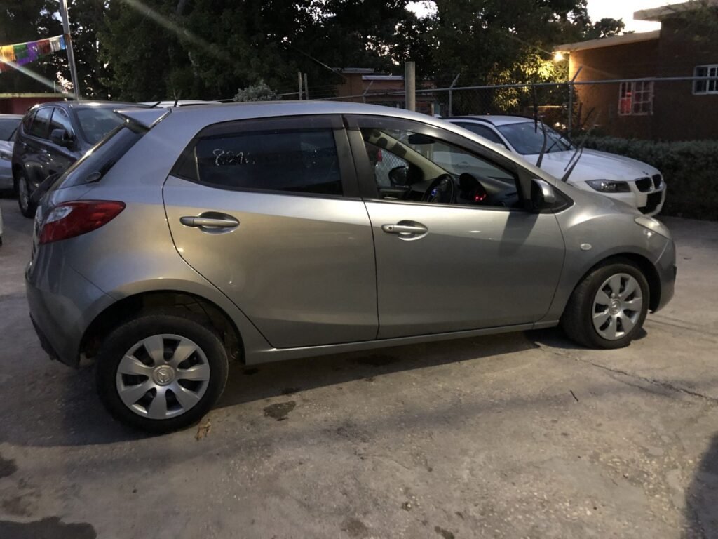 2013 Mazda Demio