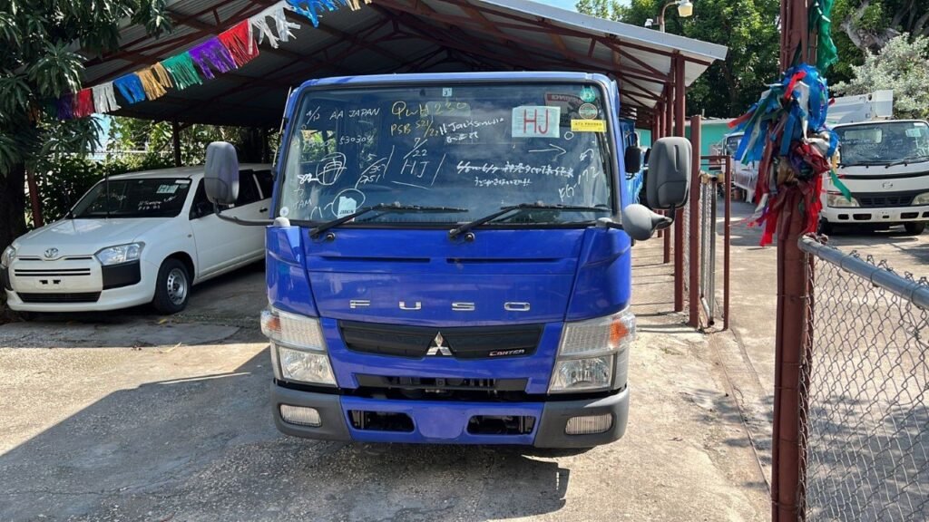 2014 Mitsubishi Canter