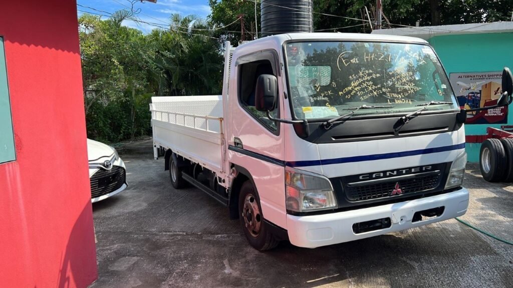 2004 Mitsubishi Canter